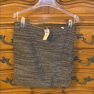 BEAUTIFUL NEVER BEEN WORN ANN TAYLOR WOOL SKIRT!